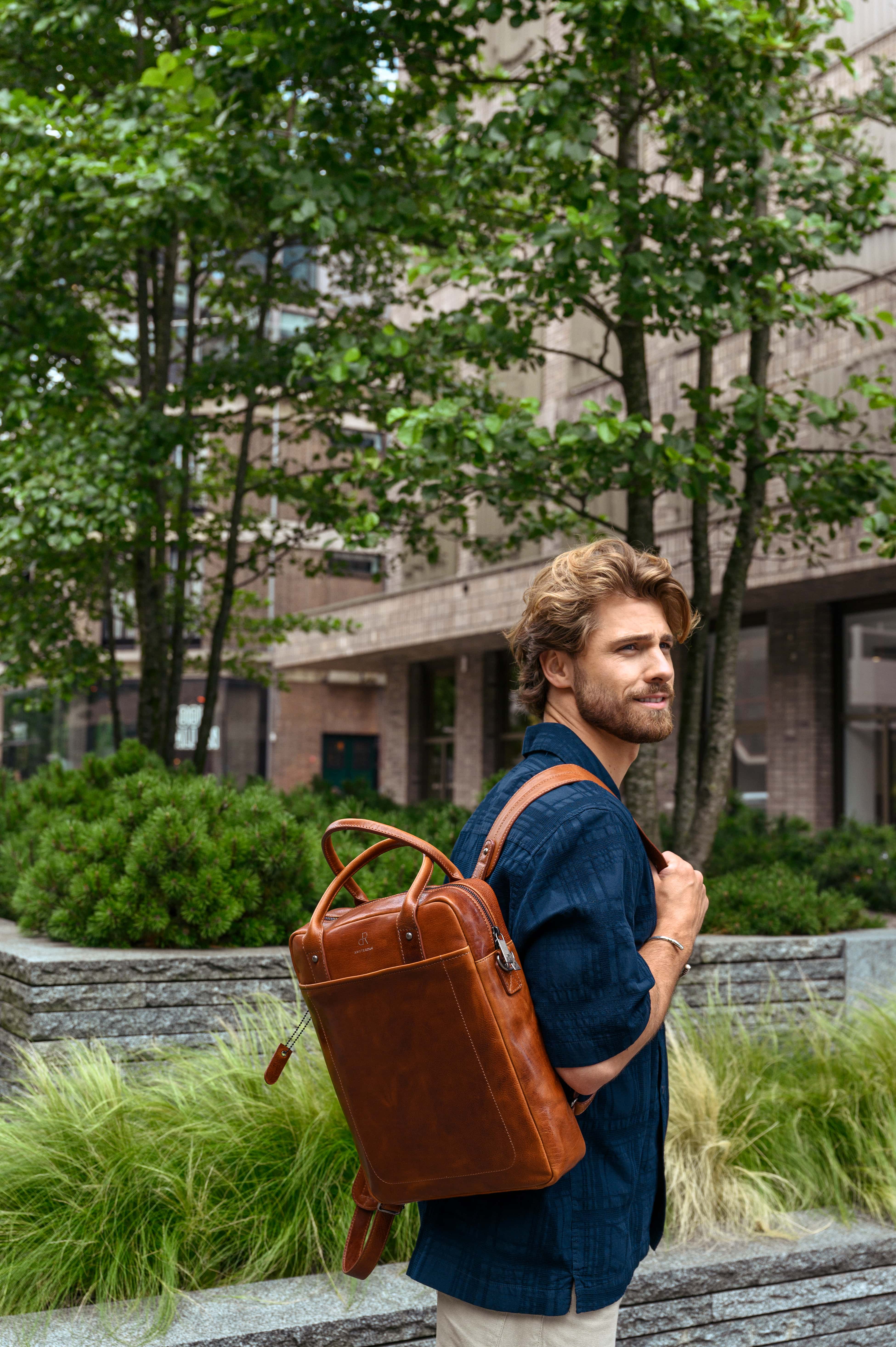 Rugzak voor werken, laptop en dagelijks gebruik met ritsvakken